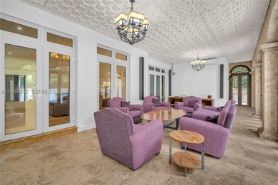 Situated on iconic South Miami Avenue, this exceptional luxury - photo 22