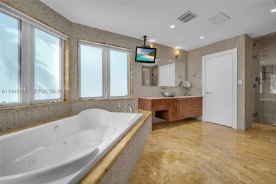 Situated on iconic South Miami Avenue, this exceptional luxury - photo 24