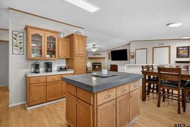Extensively renovated, this fully fenced 17.71-acre East Texas - photo 29