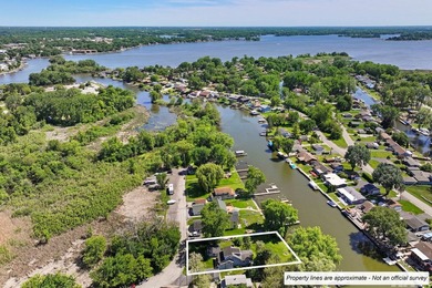 Welcome to your charming waterfront retreat on Nippersink Creek! - photo 29