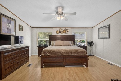 Extensively renovated, this fully fenced 17.71-acre East Texas - photo 30