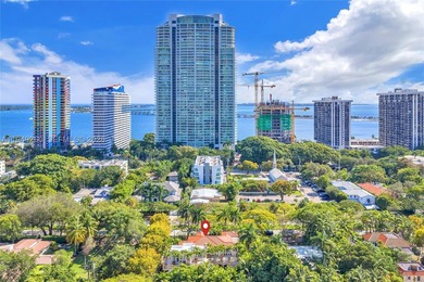 Situated on iconic South Miami Avenue, this exceptional luxury - photo 32