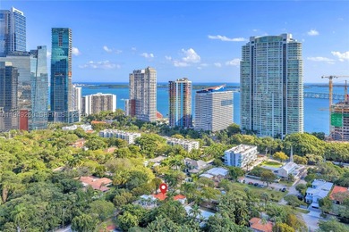 Situated on iconic South Miami Avenue, this exceptional luxury - photo 36