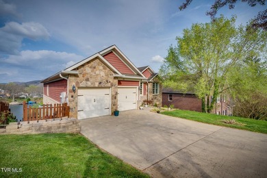 **WHAT A EXTRAORDINARY LAKE HOME WITH SPECTACULAR 180 DEGREE - photo 3