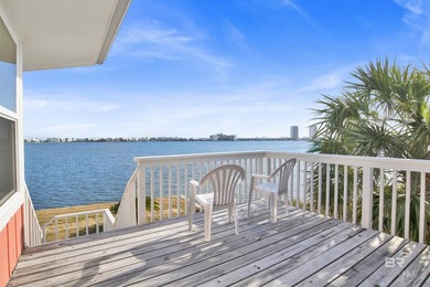 Here it is! The perfect lagoon-front home. Original owner - photo 8