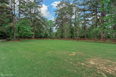 Private Lake Bistineau retreat on 3.3 acres with beautiful lake - photo 3