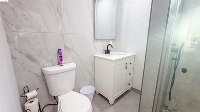 Beautifully updated 3-bedroom, 2-bathroom home offering 1,558 sq - photo 19