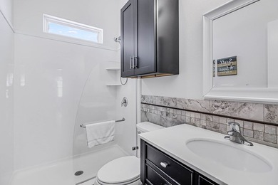 Welcome to your coastal retreat in Rockport, Texas! This - photo 24