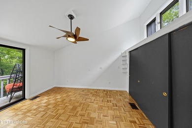 FRESH NEW PRICE AND A BRAND NEW DECK! Stunning mid-century - photo 26