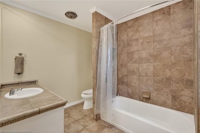 Welcome to one of Paris' most beautifully maintained properties! - photo 30