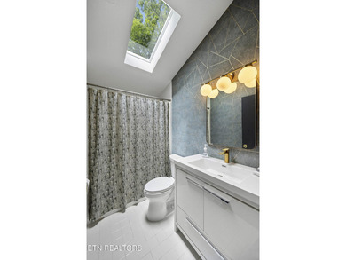 FRESH NEW PRICE AND A BRAND NEW DECK! Stunning mid-century - photo 30