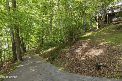 FRESH NEW PRICE AND A BRAND NEW DECK! Stunning mid-century - photo 44