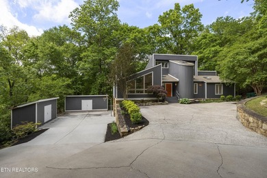 FRESH NEW PRICE AND A BRAND NEW DECK! Stunning mid-century - photo 48