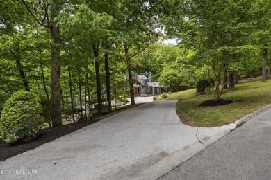 FRESH NEW PRICE AND A BRAND NEW DECK! Stunning mid-century - photo 50