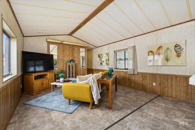 Tucked into a quiet, well maintained neighborhood with low HOA - photo 4