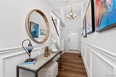 Stunning two-story luxury townhome with ultra convenient - photo 7