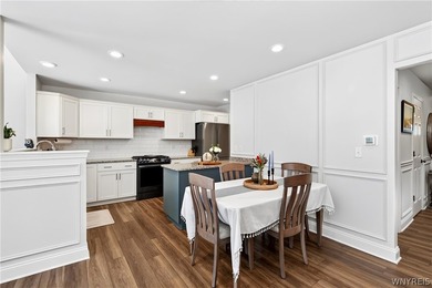 Stunning two-story luxury townhome with ultra convenient - photo 10