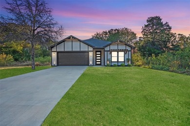 Lake Home For Sale in Mabank, Texas