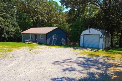 Lake Home For Sale in Cadiz, Kentucky