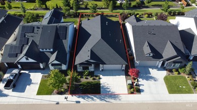 Welcome to your home with a view! This beautiful 3 bed, 2 bath - photo 2