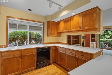 This property is situated on a premier golf course location - photo 16