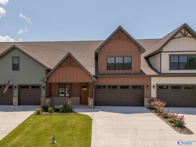Lake Townhome/Townhouse For Sale in Guntersville, Alabama