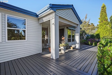 This property is situated on a premier golf course location - photo 36