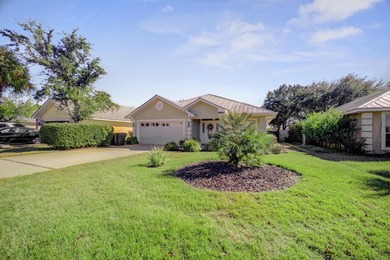 Set within the desirable Driftwood Estates community of Santa - photo 4
