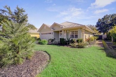 Set within the desirable Driftwood Estates community of Santa - photo 5