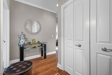 Corner Penthouse Condo for Sale - Luxury 3 Bedroom, 2 Bath with - photo 4