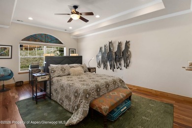 This inviting home features panoramic mountain views and a - photo 9
