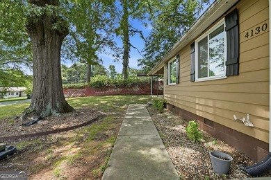 Welcome to 4130 McClure Drive in beautiful Oakwood, GA! This - photo 4