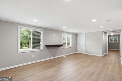 Welcome to 4130 McClure Drive in beautiful Oakwood, GA! This - photo 6