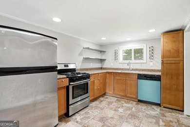 Welcome to 4130 McClure Drive in beautiful Oakwood, GA! This - photo 10