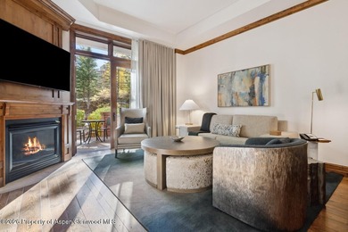 2024 renovations completed (including new decor, furniture - photo 6