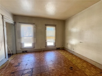 NO DELAYED NEGOTIATIONS - PRICED TO SELL - 5 BED / 1 BATH SINGLE - photo 6