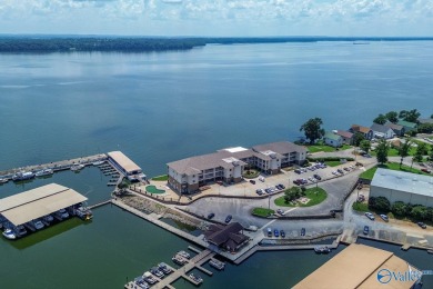 Lake Condo For Sale in Athens, Alabama