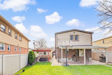 Introducing This Stunning Brick & Stucco Colonial in Bayside - - photo 13