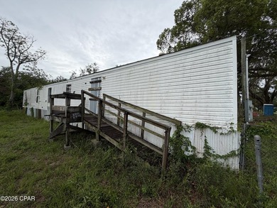 CASH ONLY! 2009 Mobile Home on a large lot in Panama City FL - photo 2