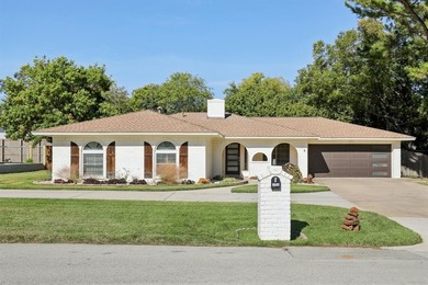 Lake Grapevine Home For Sale in Grapevine Texas