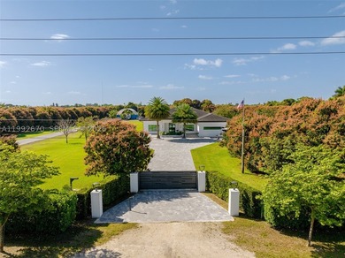 Welcome to Hacienda Moderna - a rare offering that blends - photo 4