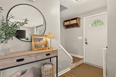 Some things are worth the wait! Welcome to 33 Loyalist Ave. This - photo 5