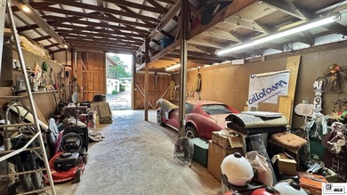 Rustic charm convenient to town! Check out this 4 bedroom, 3 - photo 16
