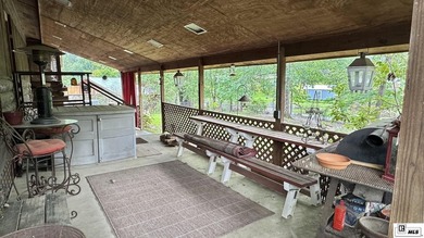 Rustic charm convenient to town! Check out this 4 bedroom, 3 - photo 21