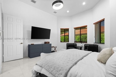 Experience the perfect blend of luxury, comfort, and effortless - photo 22