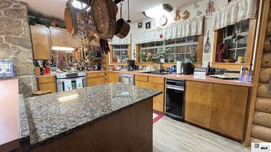 Rustic charm convenient to town! Check out this 4 bedroom, 3 - photo 25