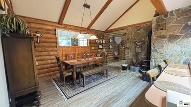 Rustic charm convenient to town! Check out this 4 bedroom, 3 - photo 27