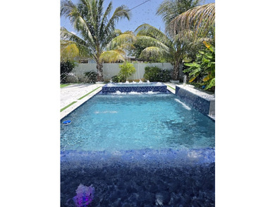 Welcome to this beautifully maintained 4-bedroom, 2-bathroom - photo 36