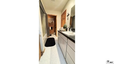 Rustic charm convenient to town! Check out this 4 bedroom, 3 - photo 37