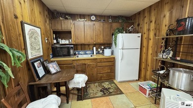 Rustic charm convenient to town! Check out this 4 bedroom, 3 - photo 41